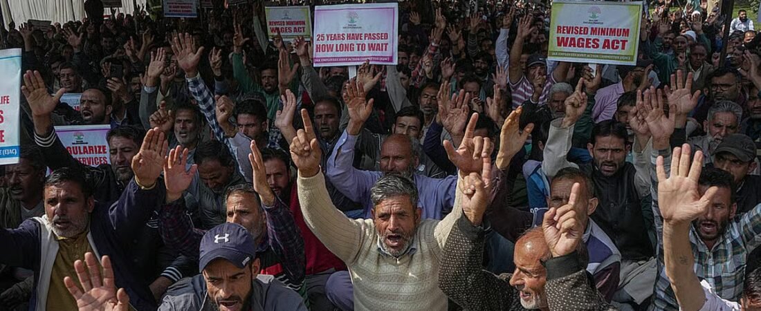 Over 1 Lakh Daily Wagers Await Regularisation in Jammu & Kashmir as Government Promises Action