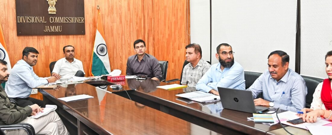 Div Com Ramesh Kumar Reviews Progress of National Clean Air Program in Jammu, Approves New Traffic and Greenery Initiatives