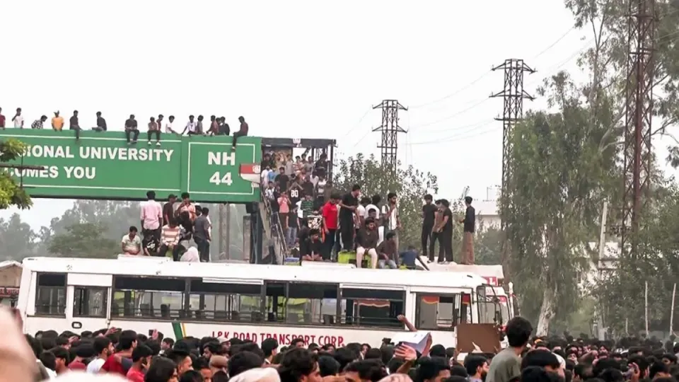 Violent Protests Erupt at Lovely Professional University Over Alleged Rape Rumours, Cops Call Claims Unverified