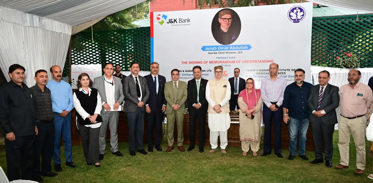 CM Omar Abdullah Presides Over Strategic MoU Signing Between SKIMS and J&K Bank to Expand Healthcare Access