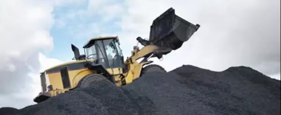 CISF Recovers Over 10,000 Tonnes of Illegal Coal from Jharkhand and Bengal Mines in Two Months as DG Reviews Security