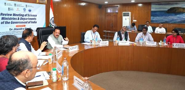 Dr. Jitendra Singh Reviews Swachh Sagar Campaign Success, Calls for Stronger Coordination Among Science Ministries