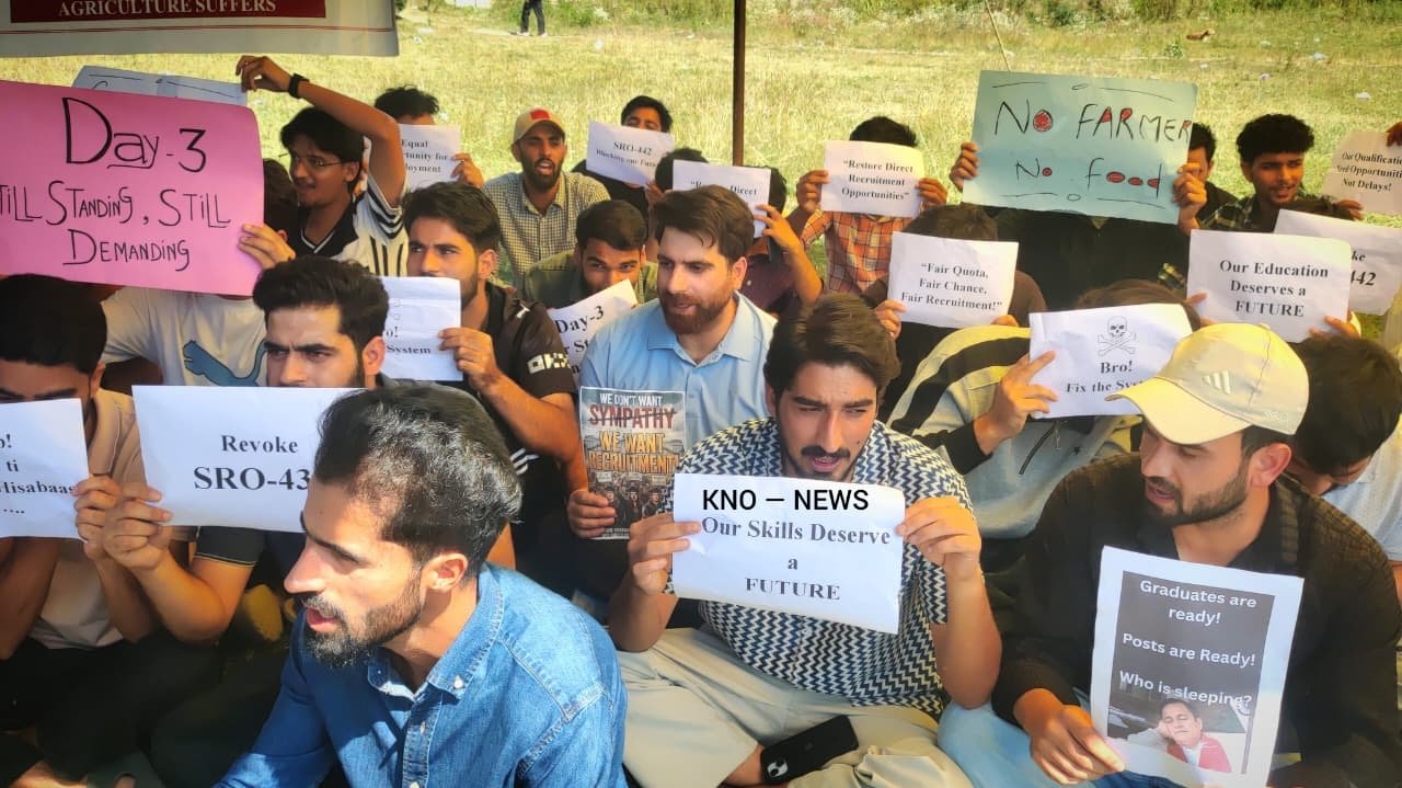 Agriculture Graduates Continue Protest for 3rd Day at SKUAST-K Wadura Campus, Seek Recruitment Reforms