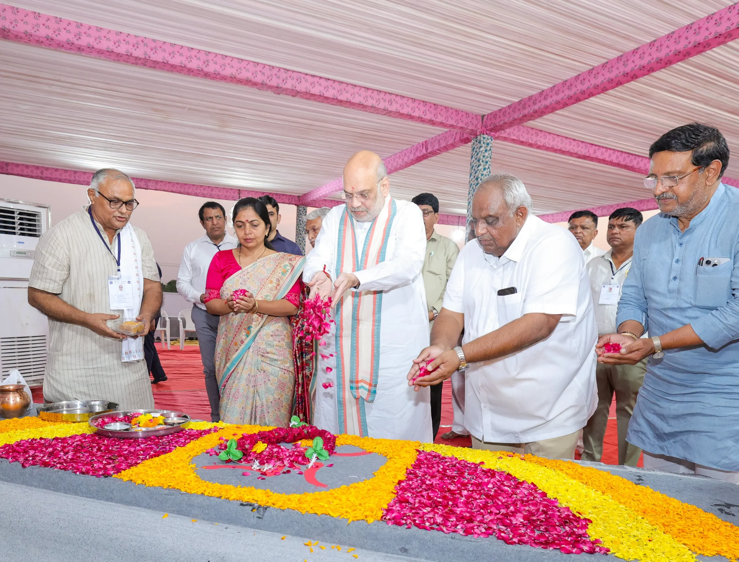 Amit Shah Lays Foundation Stone for 81-Foot Lord Shiva Statue in Gandhinagar