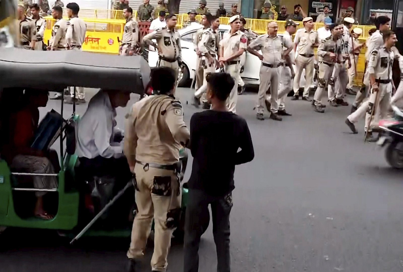 CJP Stir Against CEC: Delhi Police Detains Around 150 Protestors Amid Heavy Security in Capital