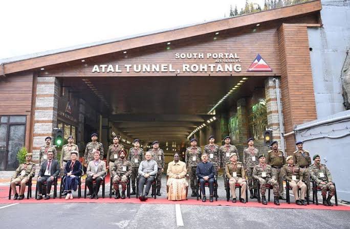 President Murmu Visits Historic Hadimba Temple and Atal Tunnel During Himachal Trip